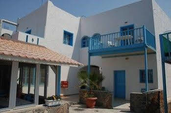 Socrates Apartmens & Restaurant Mílatos